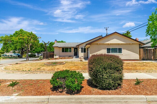 Building Photo - Move-In Ready Cambrian Gem – New Appliance...