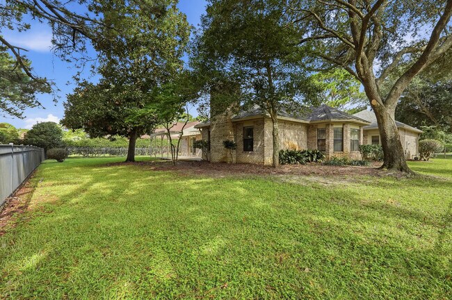 Building Photo - 116 Baywind Dr