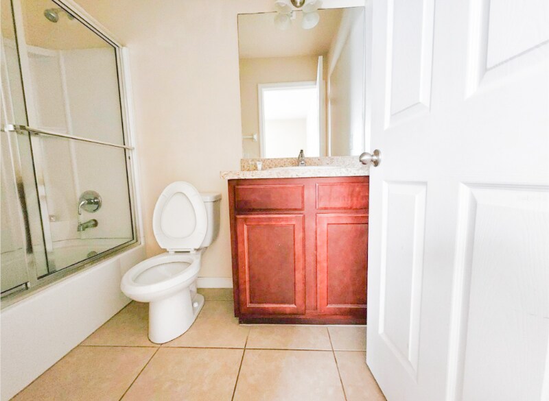 Building Photo - 1132 Chelsea Dr