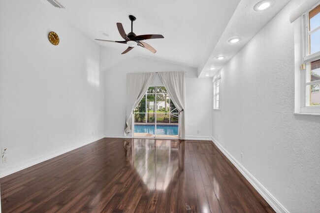 Building Photo - 7558 Ironbridge Cir
