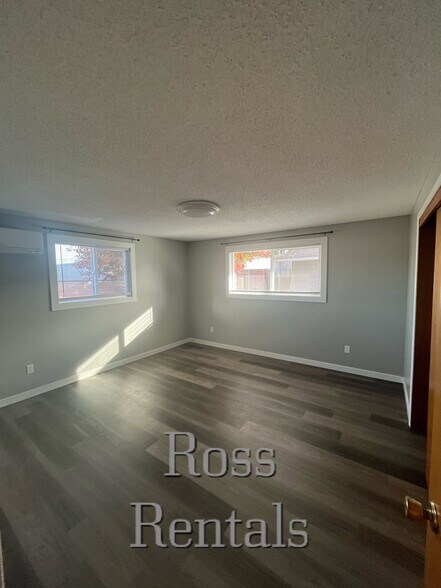 Building Photo - 419 N 23rd Ave