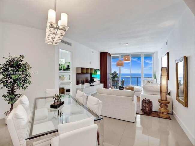 Building Photo - 15901 Collins Ave