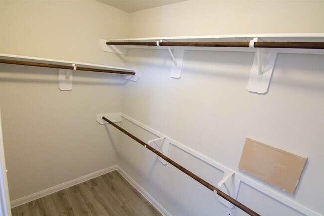 Building Photo - 24331 Amaldi Ct