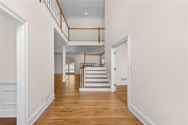 Building Photo - 5941 Wilbanks Dr