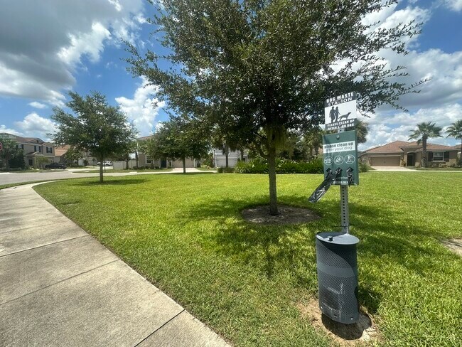 Building Photo - 1616 Oak Blossom Dr