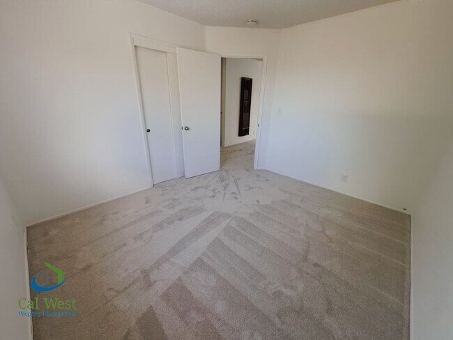 Building Photo - 01760 - % -462 N. 7th Street  #A -C