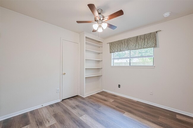 Building Photo - 2762 Foliage Green Dr