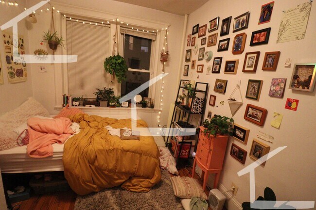 Building Photo - Awesome 2 Bed Apartment for Students