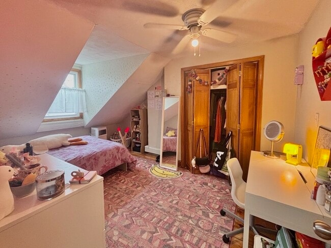 Building Photo - 93 Baxter St