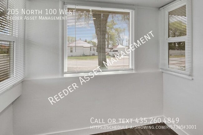 Building Photo - 205 N 100 W