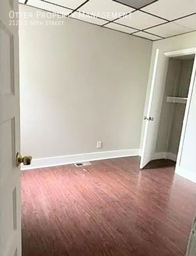 Building Photo - 2123 S 60th St