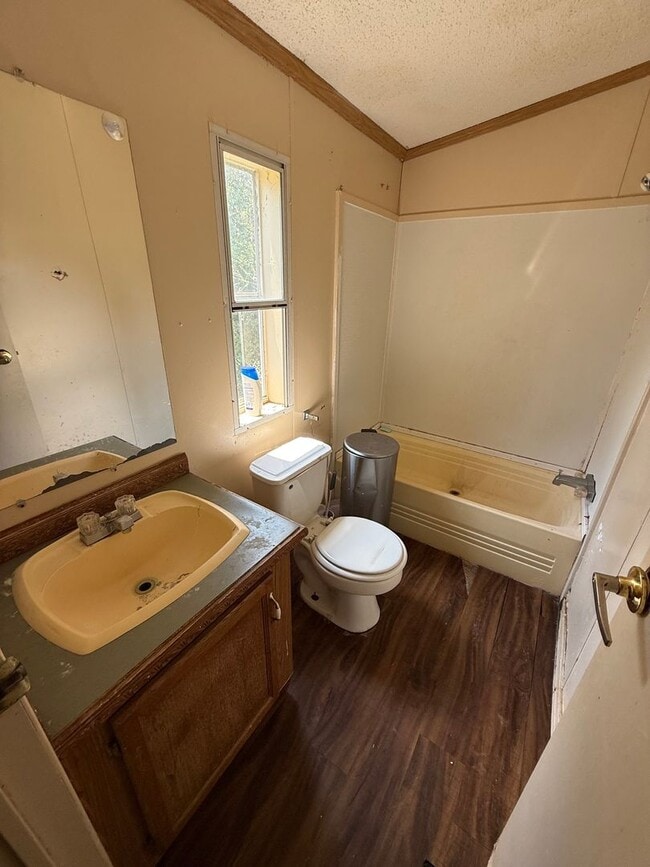 Primary Photo - 3 Bed 2 Bath Mobile Home in the Country.