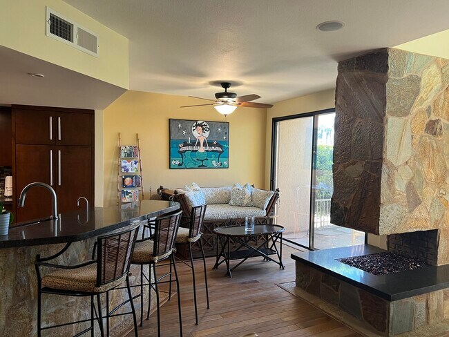 Building Photo - 38145 Crocus Ln