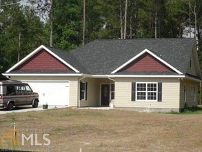 Building Photo - 104 Evergreen Dr