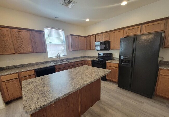 Building Photo - 7226 S 48th Glen