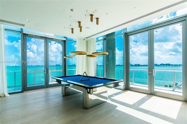 Building Photo - 3131 NE 7th Ave