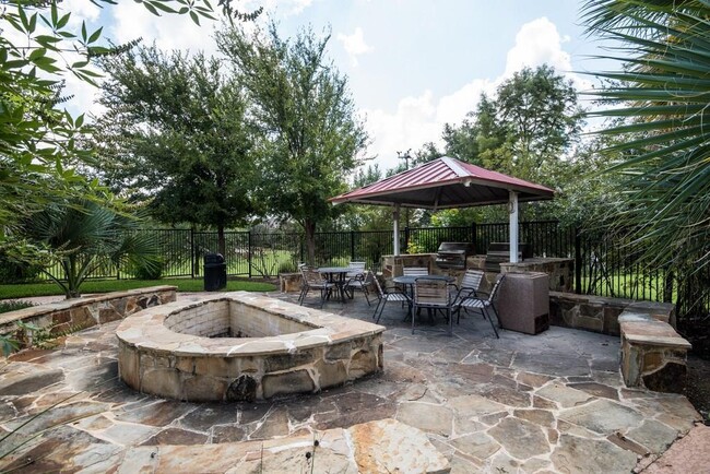 Building Photo - 108 Star Jasmine Cove