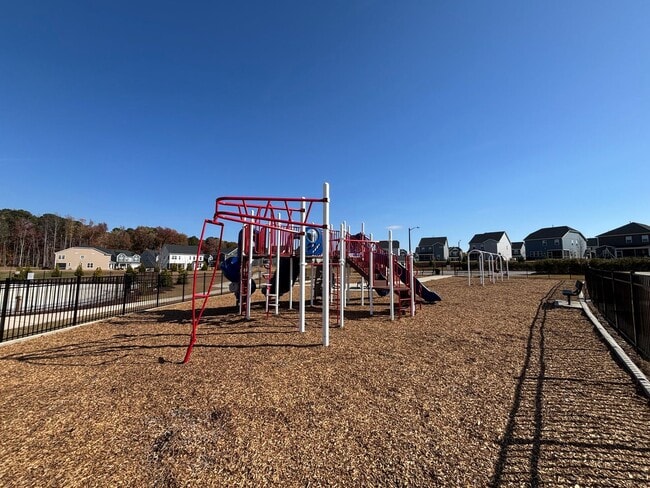 Building Photo - Beautiful 3 Bed+Bonus+2 Car Garage Townhome in New Wake Forest Community