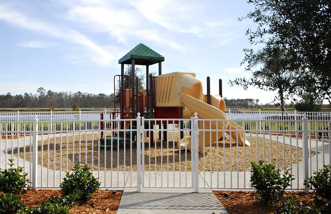 Building Photo - Everyday living upgraded! 3Bedrooms 2Baths in Villagewalk at Lake Nona