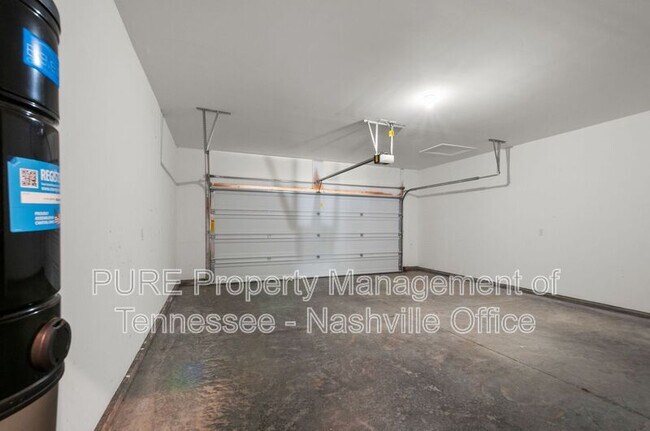 Building Photo - 7319 Lakelet Cv