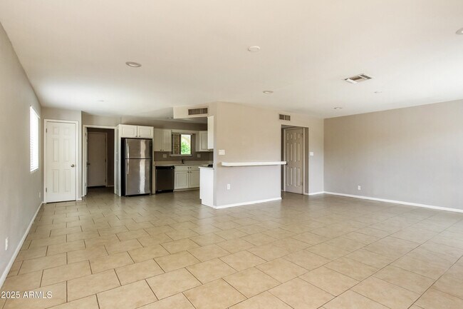 Building Photo - 7601 N 41st Ave