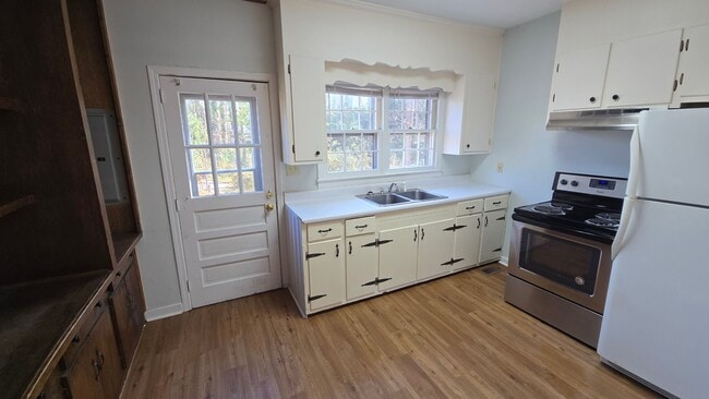 Building Photo - sunset1617