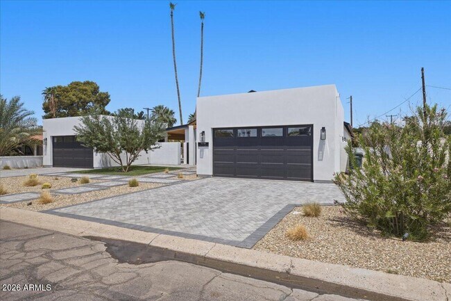 Building Photo - 6050 E Hollyhock St