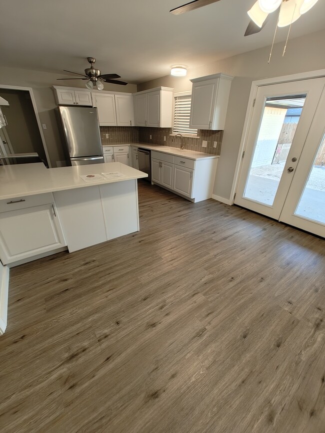 Building Photo - 2404 Northtown Ct