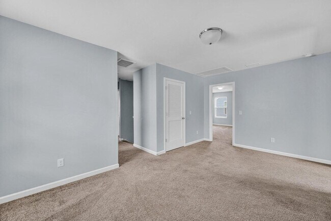 Building Photo - 454 Fox Sparrow Ct