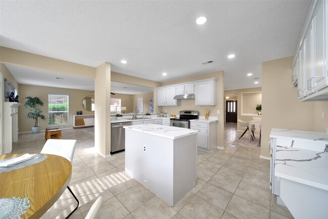 Building Photo - 1230 Birchstone Dr