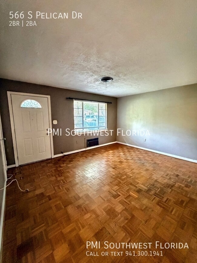 Building Photo - 566 S Pelican Dr