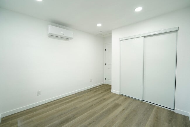 Building Photo - 925 Ohio St