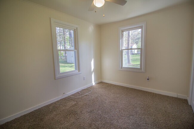 Building Photo - 934 Mohegan Rd