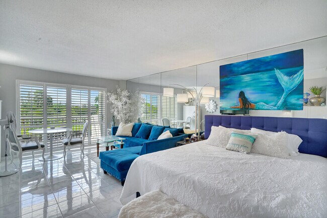 Building Photo - 2600 N Flagler Dr