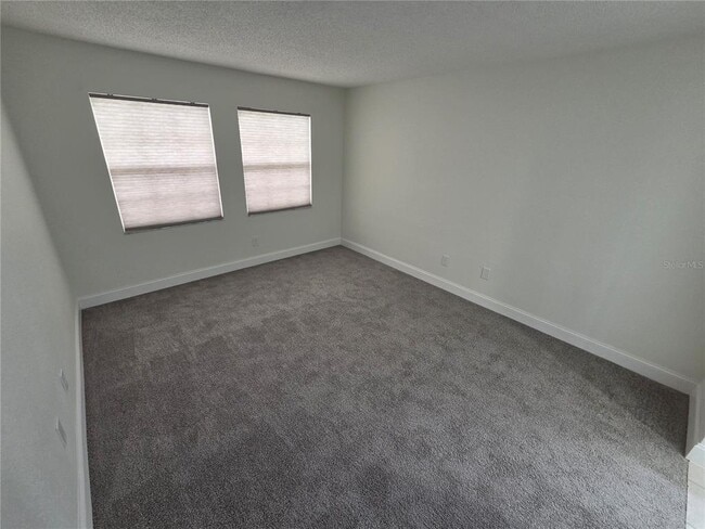 Building Photo - 22333 Edgewater Dr