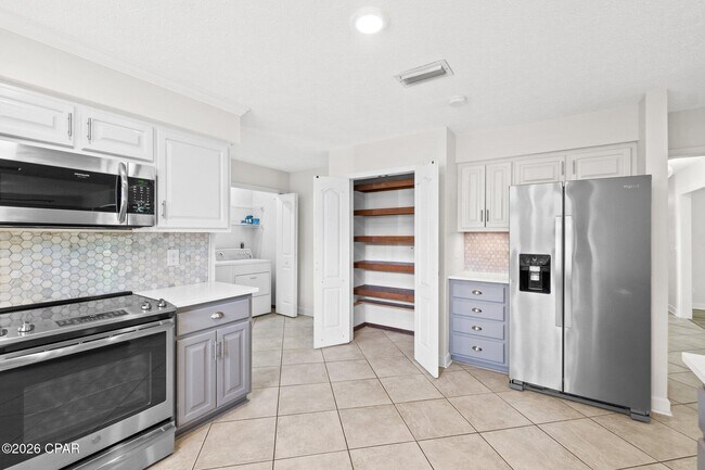 Building Photo - 136 Derby Woods Dr