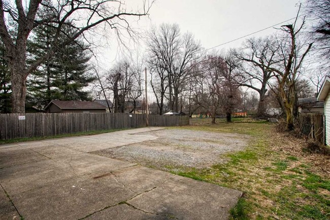 Building Photo - 1309 Lincoln Ave