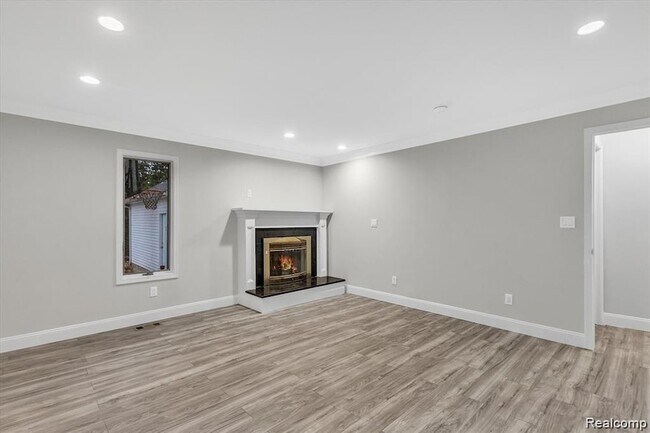 Building Photo - 3134 Harvard Rd