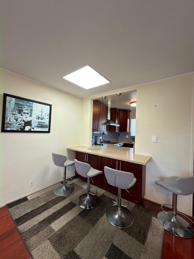 Building Photo - 173 Lower Via Casitas