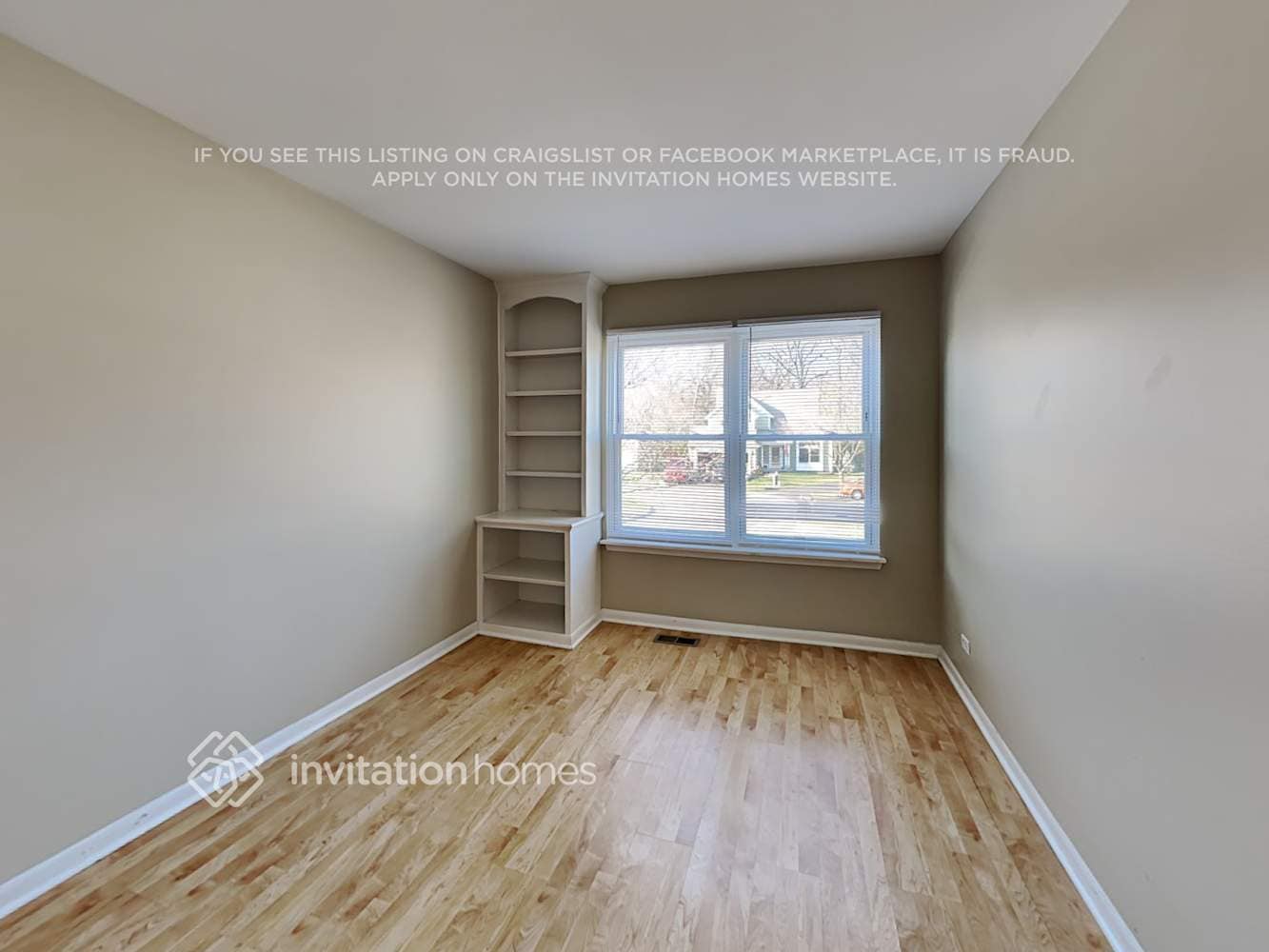 Building Photo - 1323 Locust Ct