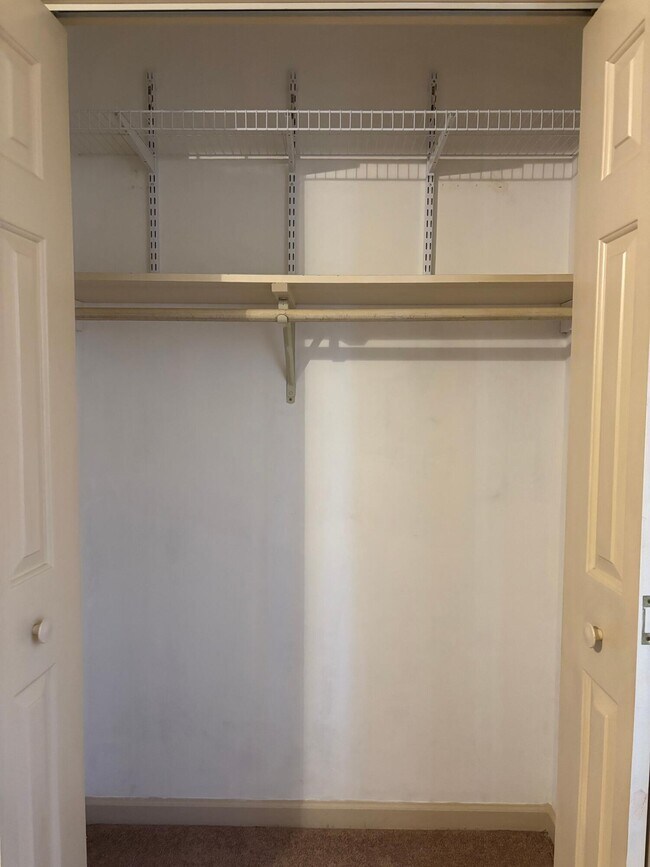 Building Photo - 1460 Crowndale Dr