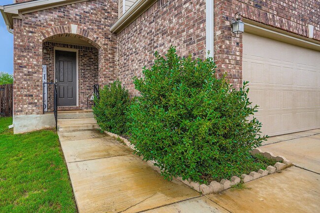 Building Photo - First time rental! **$500 OFF OF THE FIRST...