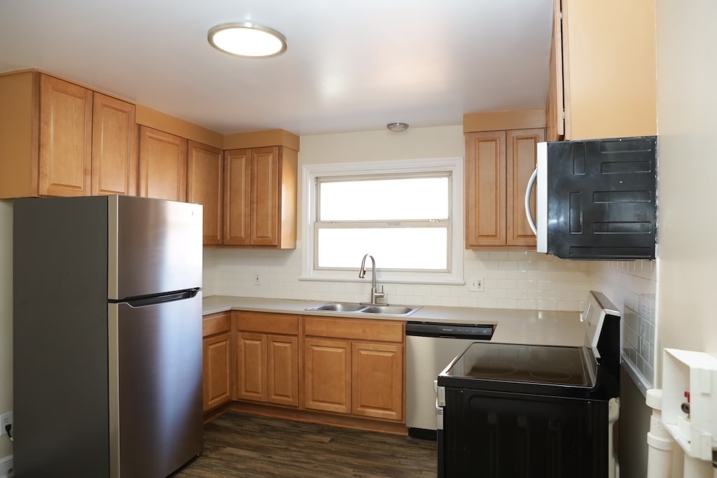 Building Photo - 1708 Walker Ave