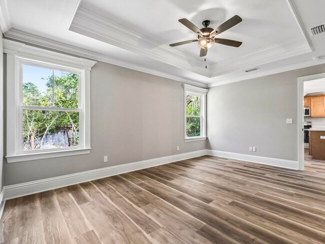 Building Photo - 4-Bedroom Available in Wakulla Gardens