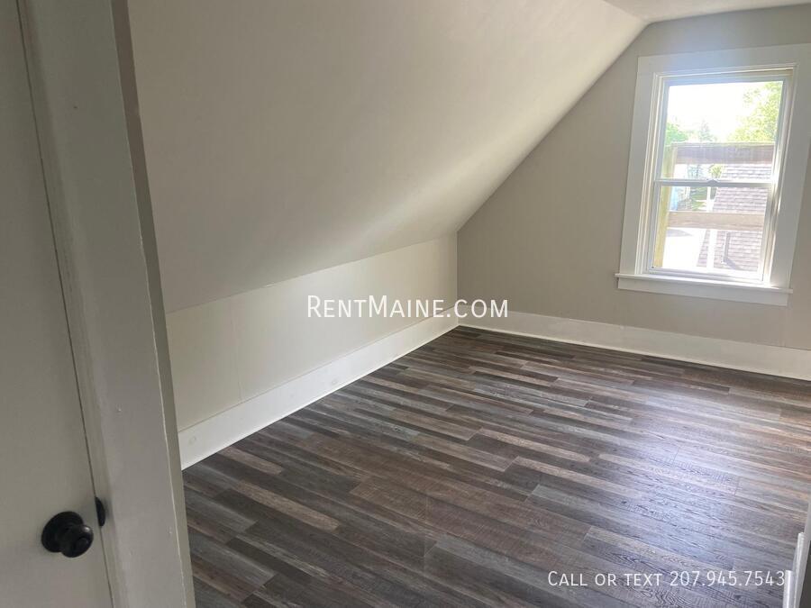 Building Photo - 74 Fruit St