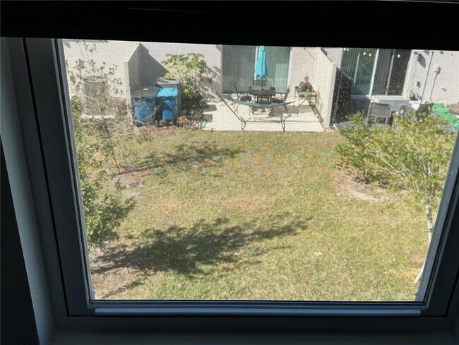 Building Photo - 2946 Canary Ave