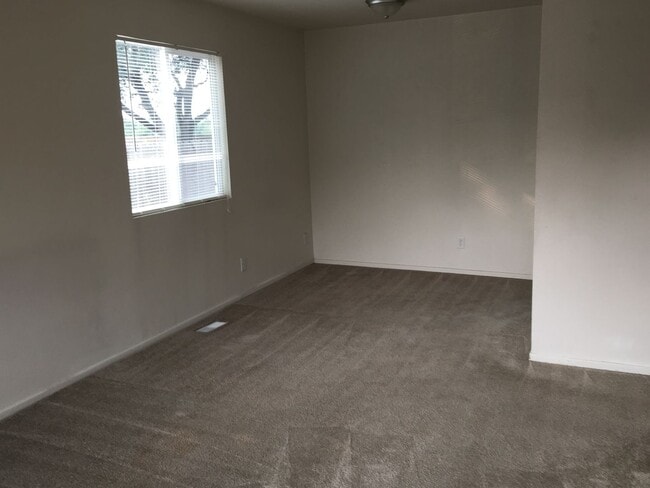 Building Photo - Charming Ranch Style 3 Bedroom Home Located in Security Widefield