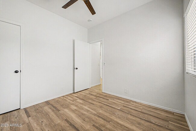 Building Photo - 414 N Hudson Pl