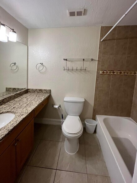 Building Photo - 3001 58th Ave S