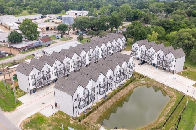 Primary Photo - Greenville Townhomes